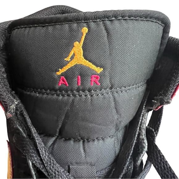 Nike Air Jordon 1 Mid SE Sneaker Mens 9 Black Vivid Orange FJ4923-008 Fat Tongue - Picture 8 of 14